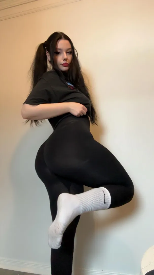 Smelly gamer girl socks  posted by Meaaly26