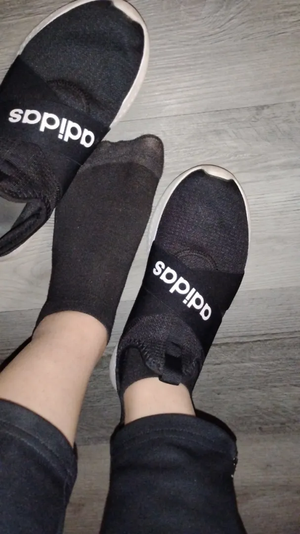 Smelly worn socks posted by Goodwetwet