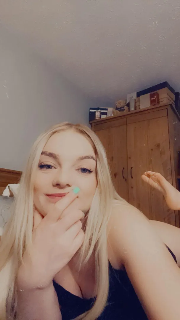 Smile is not the only naughty thing about me posted by rosekate97