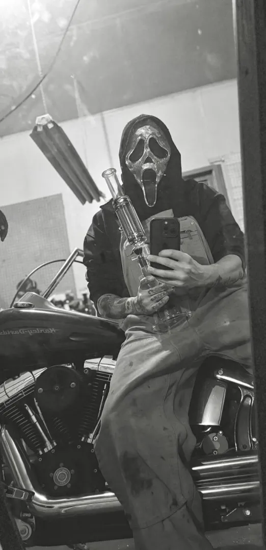 Smoke with ghostie? posted by Maleficent-Freak-93