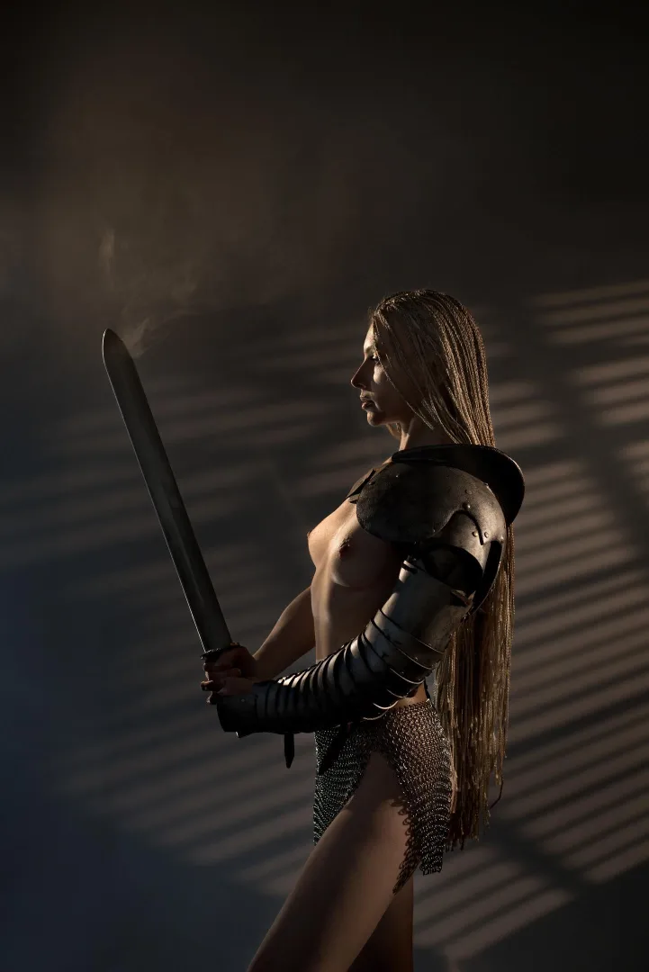 Smoking blade posted by legendsoflustauthor