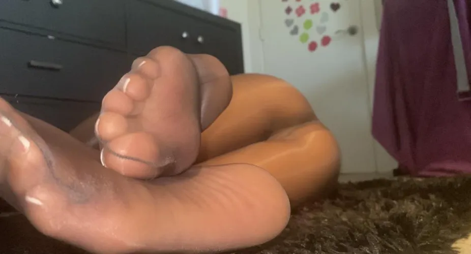 smooth enough to get distracted by thevelvetsolace