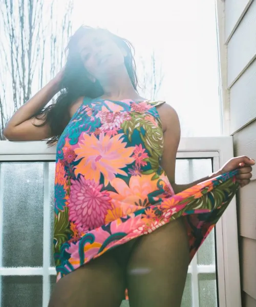 Sneak pick by Chin2ji