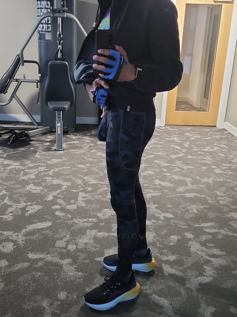 Sneaking some pics behind the runner. posted by MochaShow