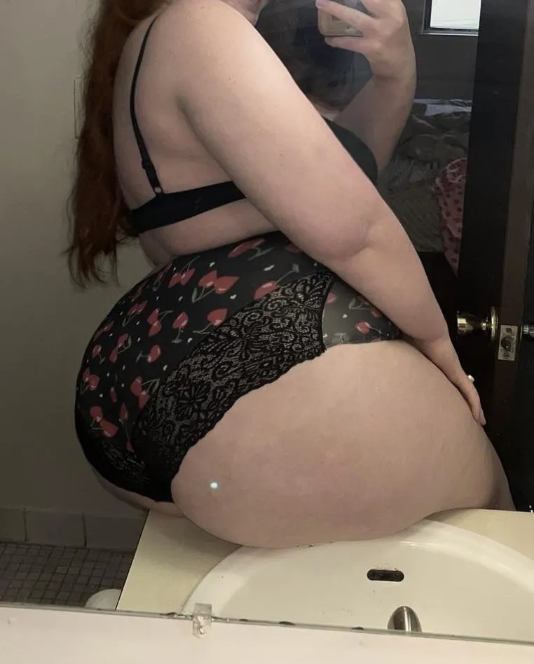 snowed in and cheeked up posted by rubylalalalalalalala