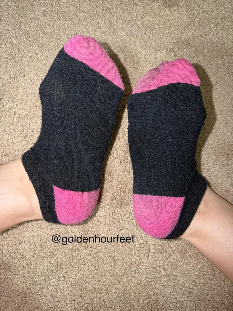 So close you can almost smell them posted by goldenhourfeet