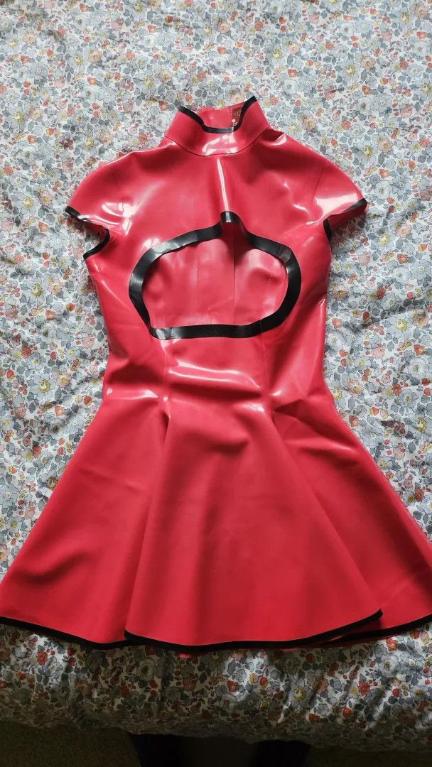 So excited for this pink libidex latex dress posted by Dwarfglamourmodel