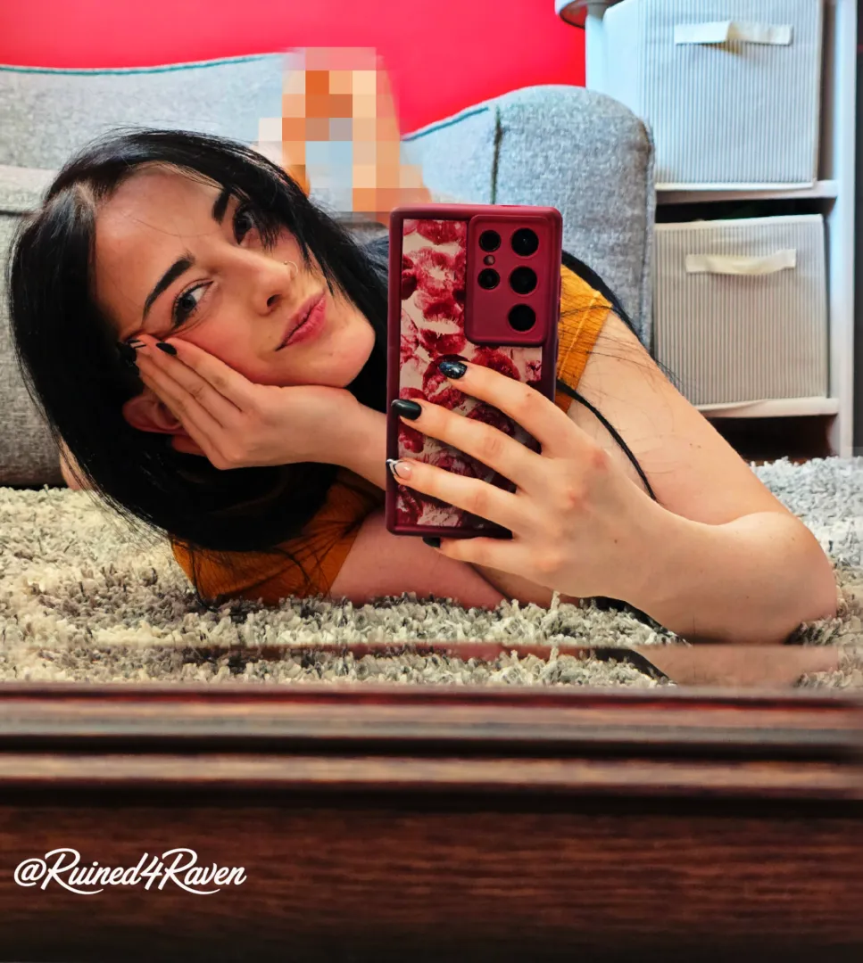 So fucking weak for my pixelated feet, I prefer you lovesick. posted by _-JoliDoll-_