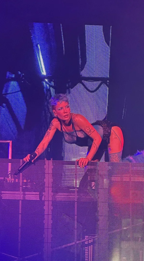 so hot  posted by hidden_folder_