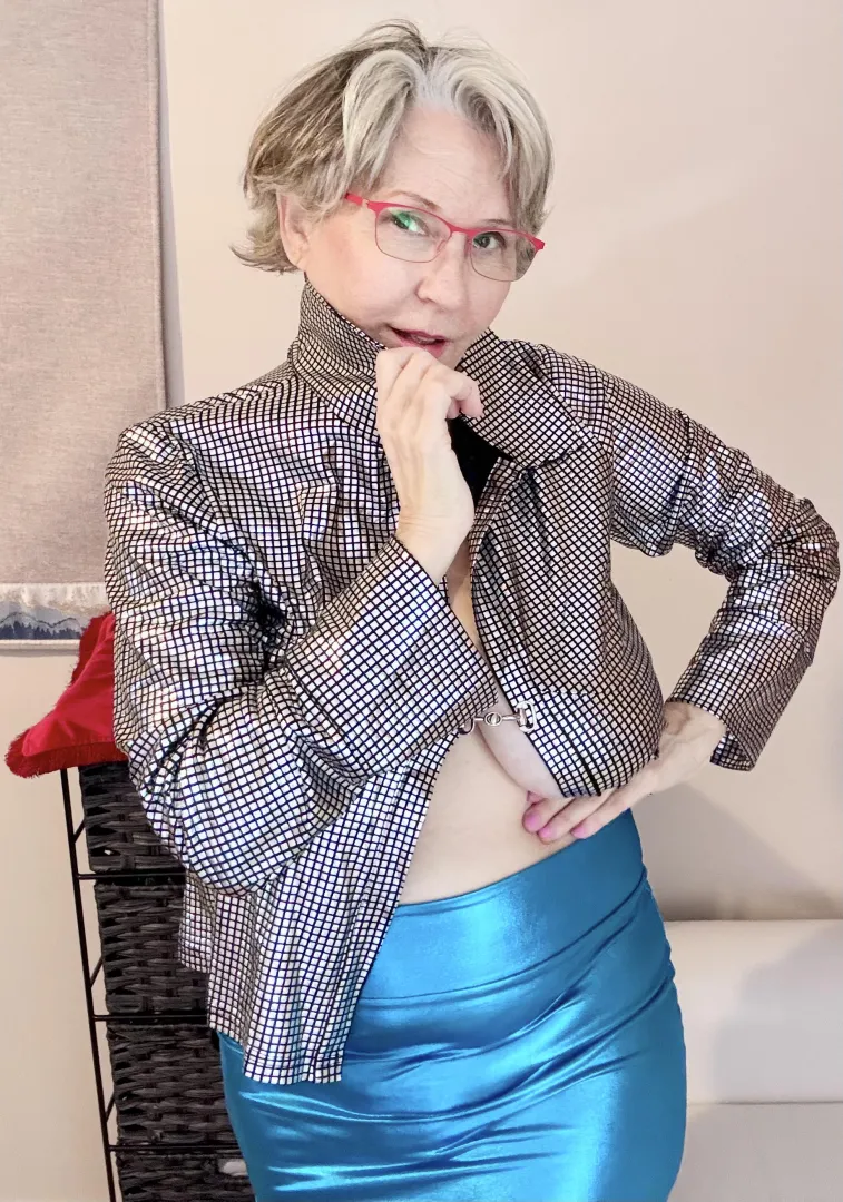 so hot for handsome men posted by petradaniels