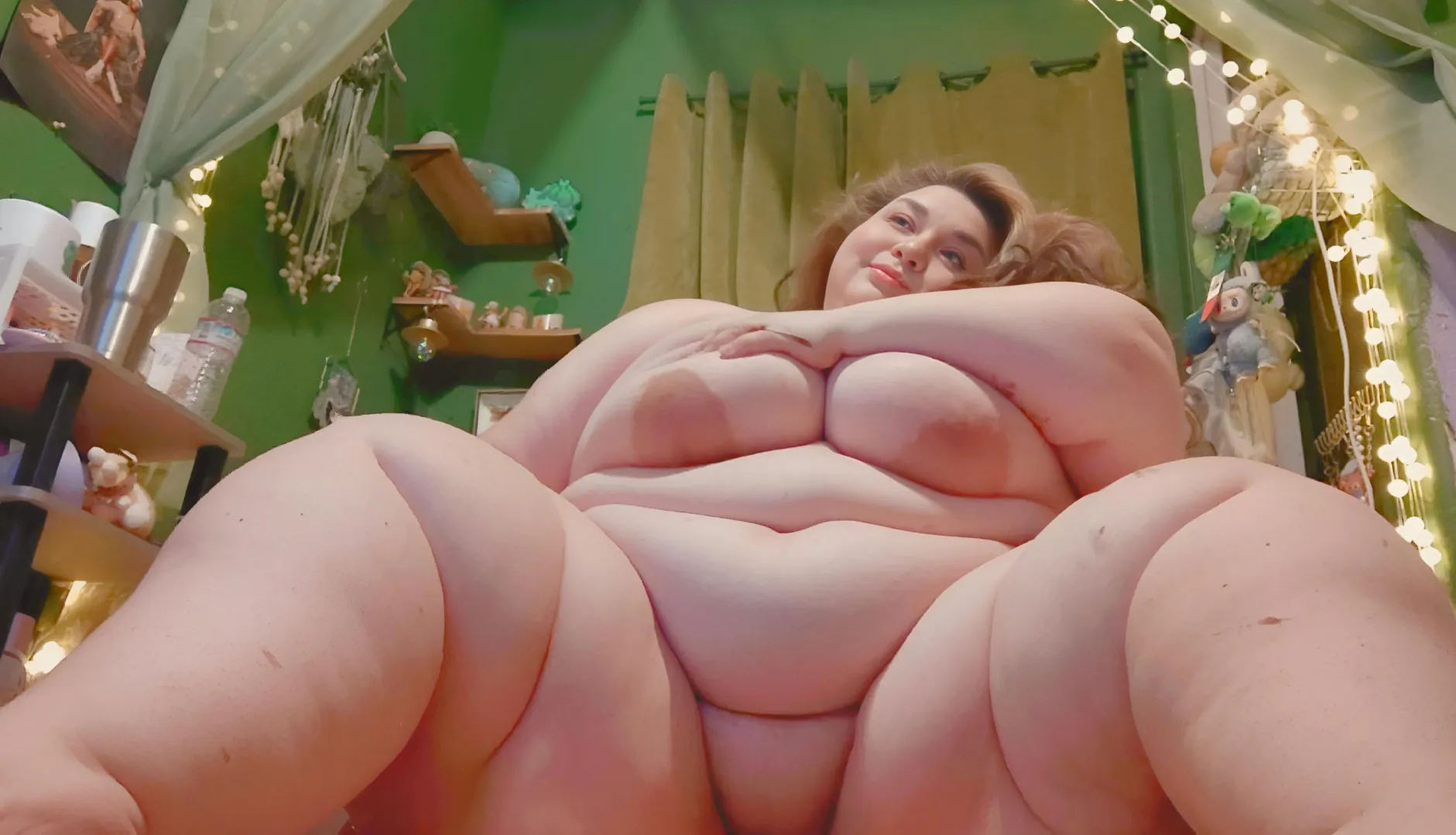 So hungryyy need another 100lbs on me posted by JuiceyMangoO