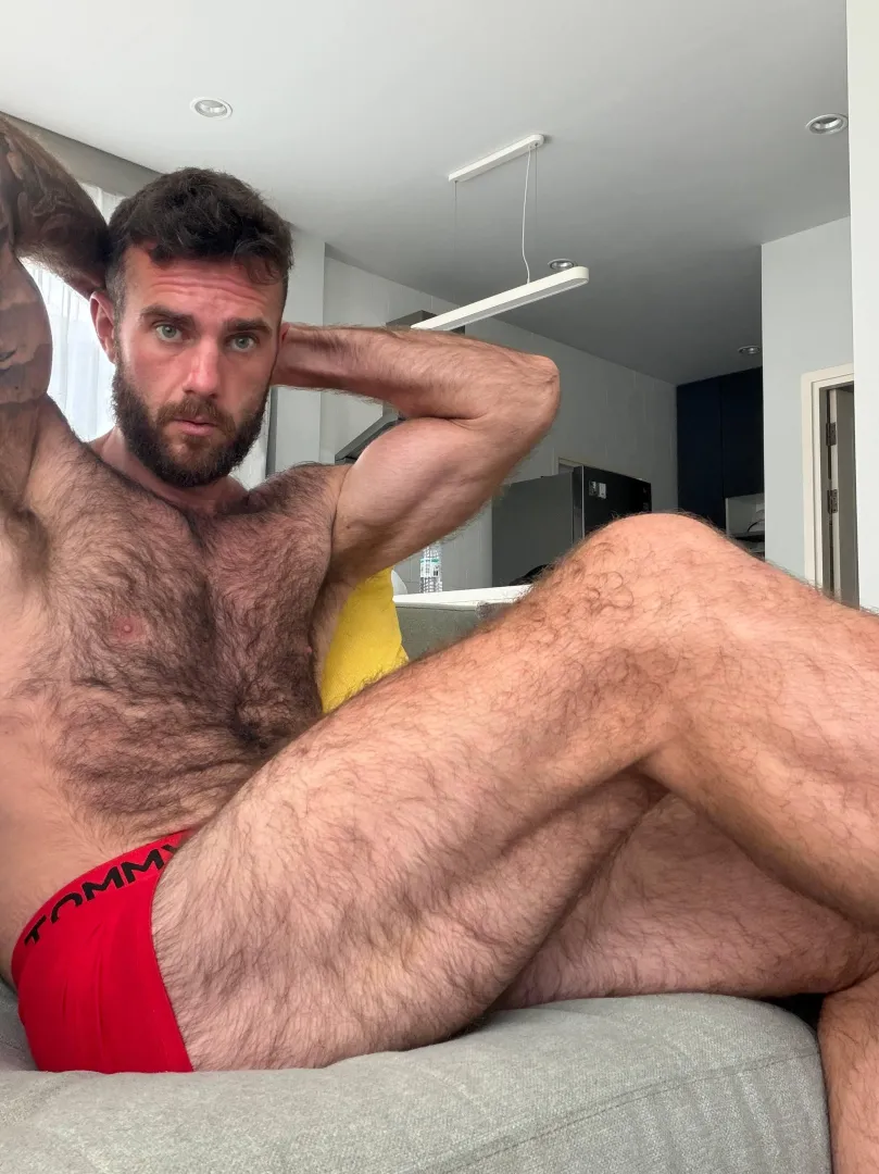 So much hair for you to lick posted by Hubbytuff