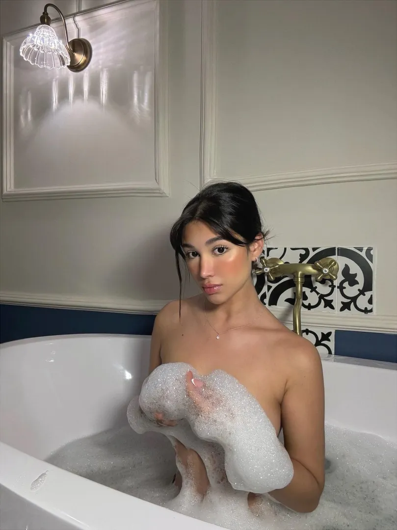 soaking alone feels wrong... get in here posted by xMoonPetaline