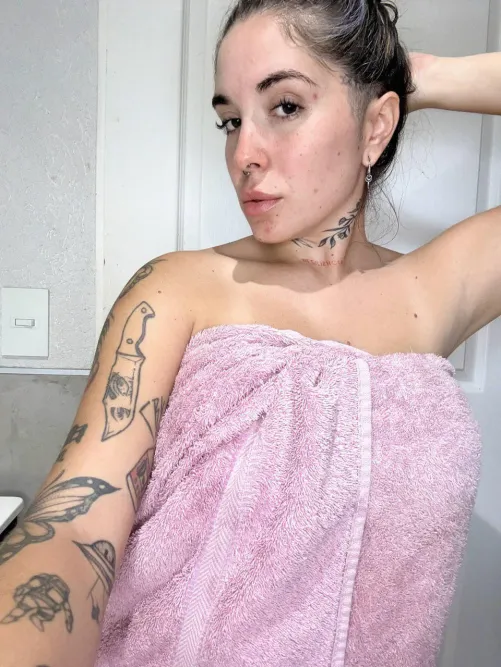 Soft armpit bold energy by Babblegumxx