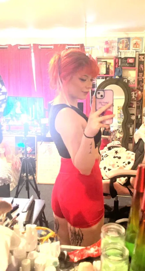 soft posture sharp energy by Dazzle-Muffie