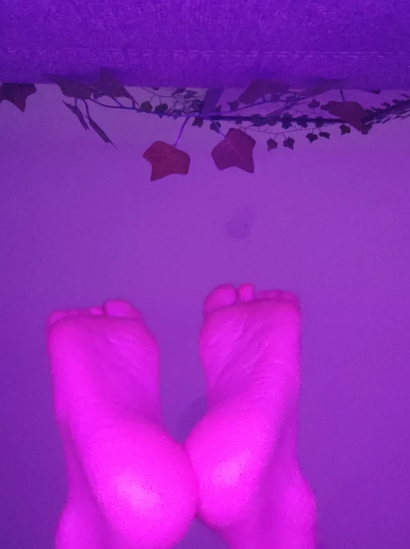 Soft soles :3 posted by JuneFemboyy