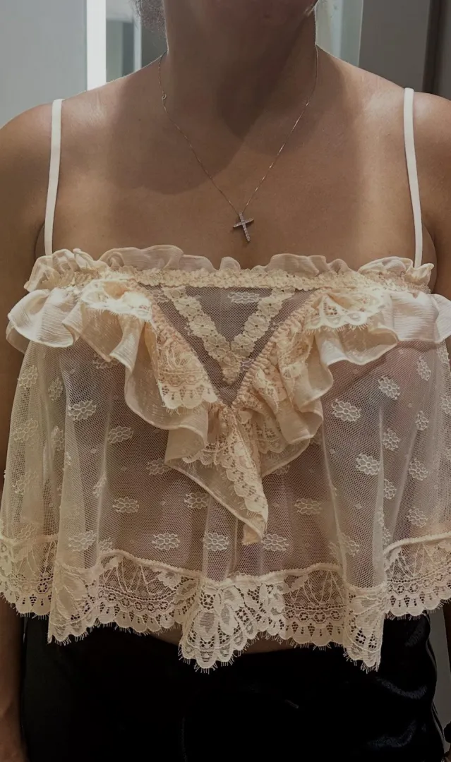 Soft tease Mia posted by Only-Writing-4005