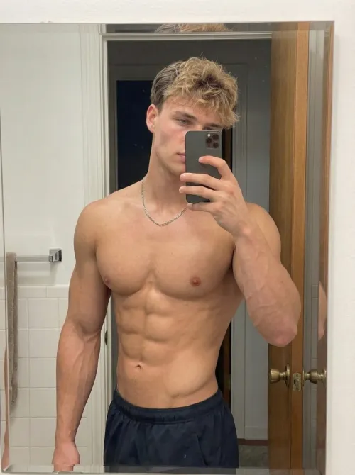 soft,sweet and a little sinful by sunnyopehliaa