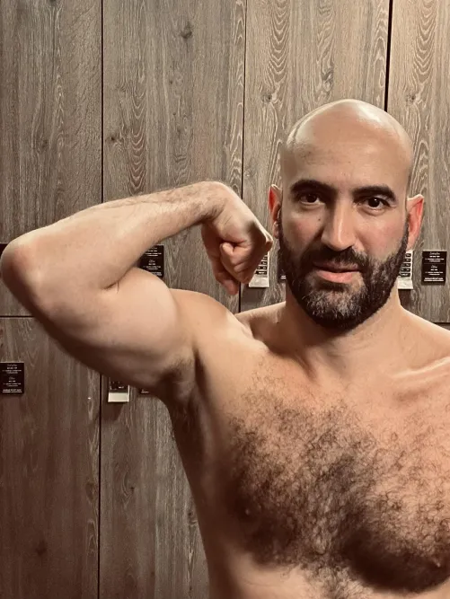 Some after gym pit for you guys  by llogollo