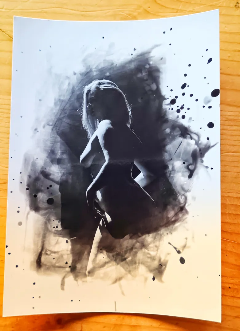 Some artsy sketch... Mamiya rb 67, fomaspeed hard, gloss. Model @lindolina posted by shovax_