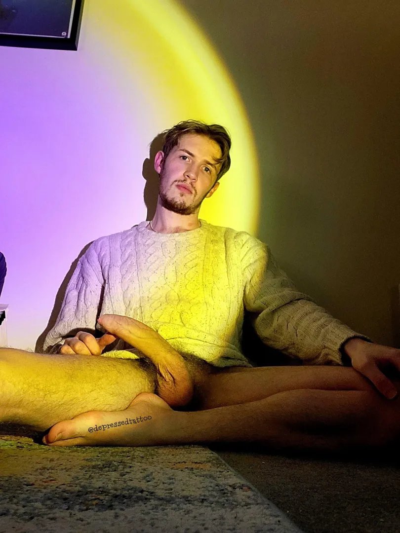 Some different lighting posted by nsfwnerdboi