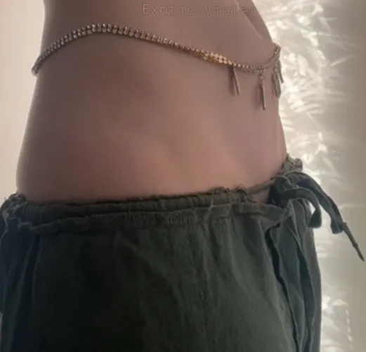 Something happened but I’m back with my belly out again! by Exotic_Violet