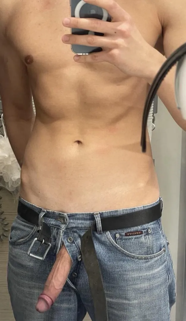 Something popped out ;* (20) posted by chainfruit1