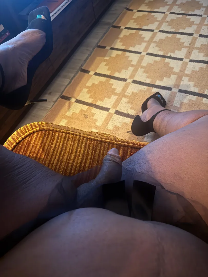 Something tells me you like thick thighs and tiny clits, daddy DMs open posted by PrincesssPussy