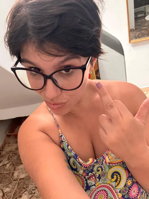 Sometimes a single gesture says everything: you behave… or you get this. by Inesitaax