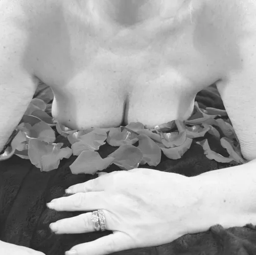 Sometimes less is more (f)55 by ChubbyGirl69