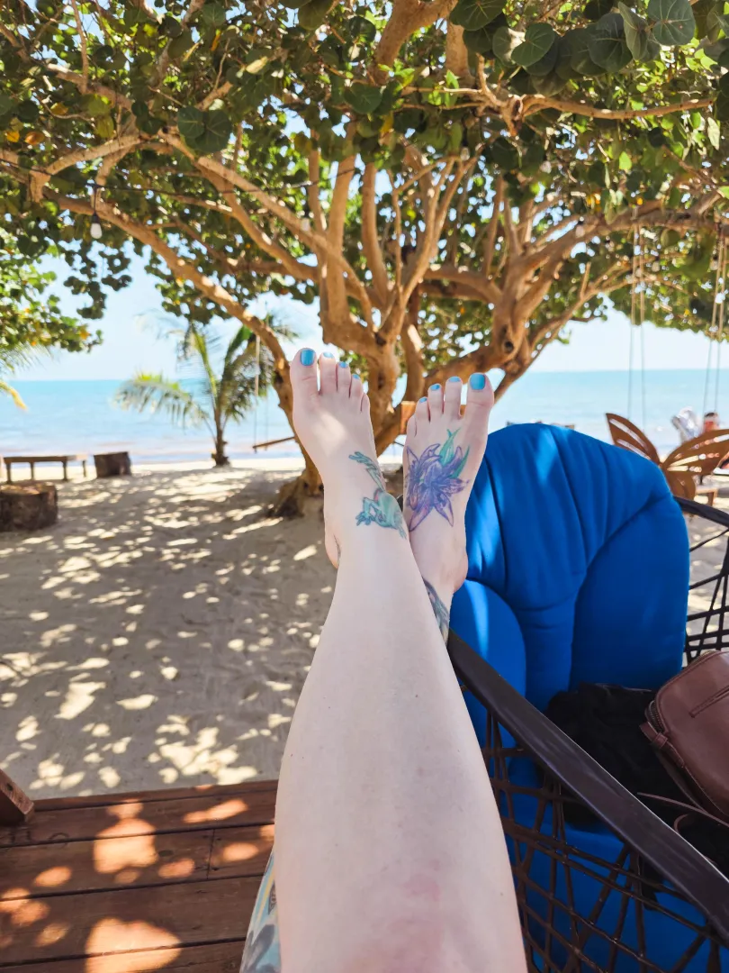 Sometimes you just have to show off your cute pedicure on a very public beach! [oc] posted by The-Electric-Sky
