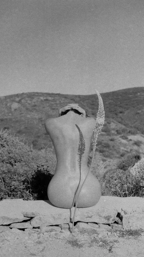 Somewhere in Antiparos by EriYogaX