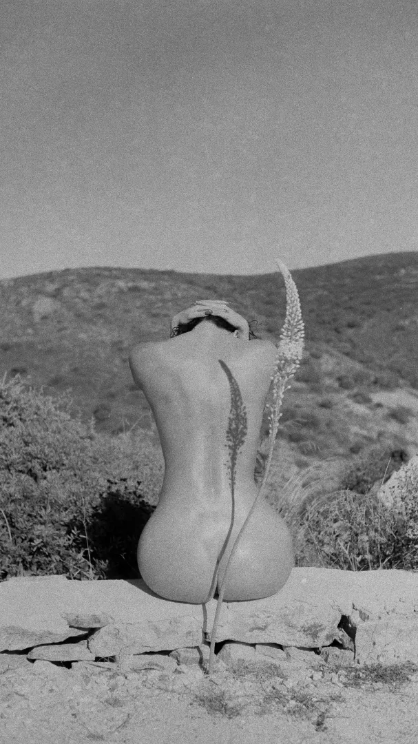 Somewhere in Antiparos posted by EriYogaX