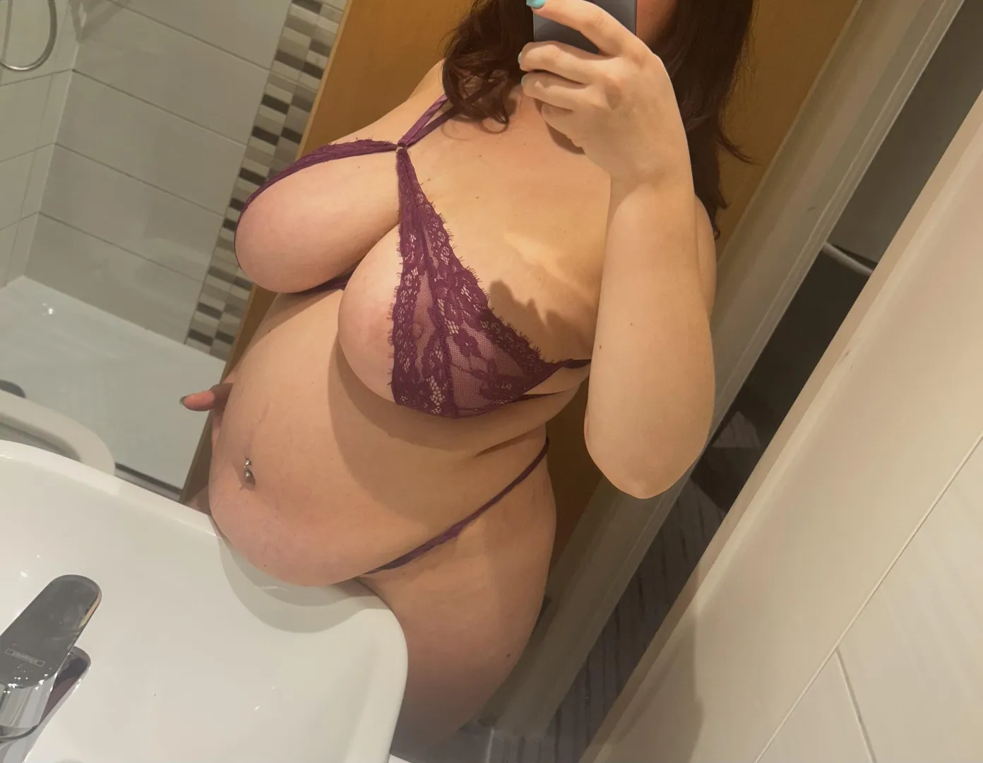 Sooo bloated.. posted by Bustyy_B3lle