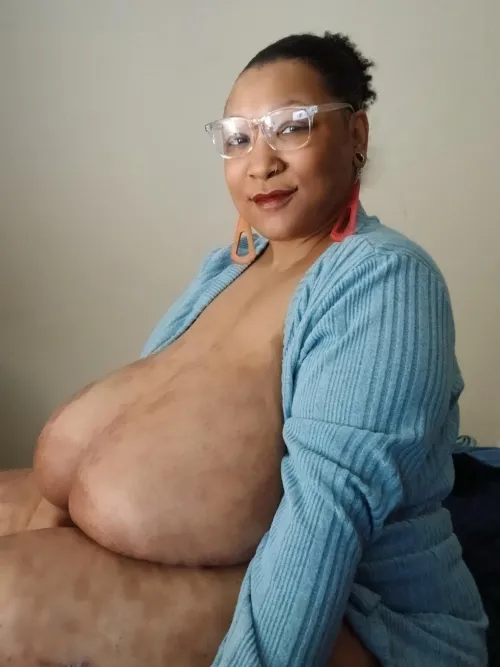 Sorry, mommy's lap is occupied by Run-Additional