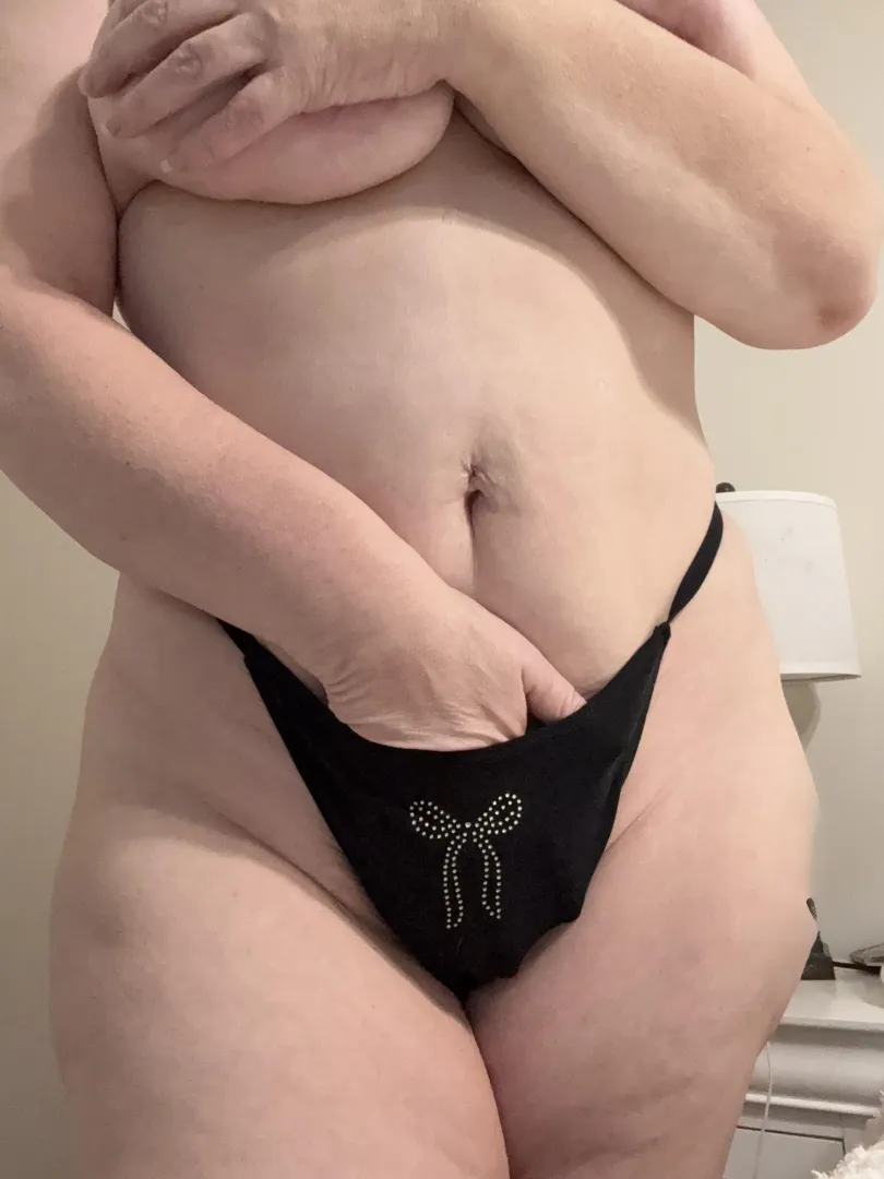 Sparkles and bows posted by sakurasnow13