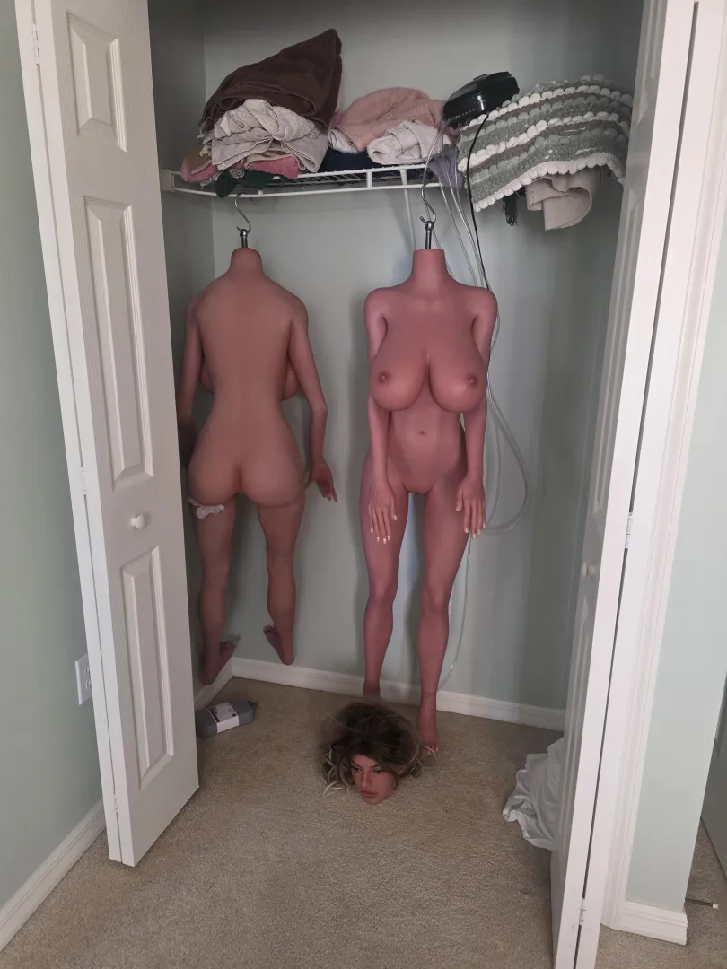 Special special shout out to Zelex giving me a free replacement, but wtf am I supposed to do with 2 sex dolls now  posted by borat_he_like_you