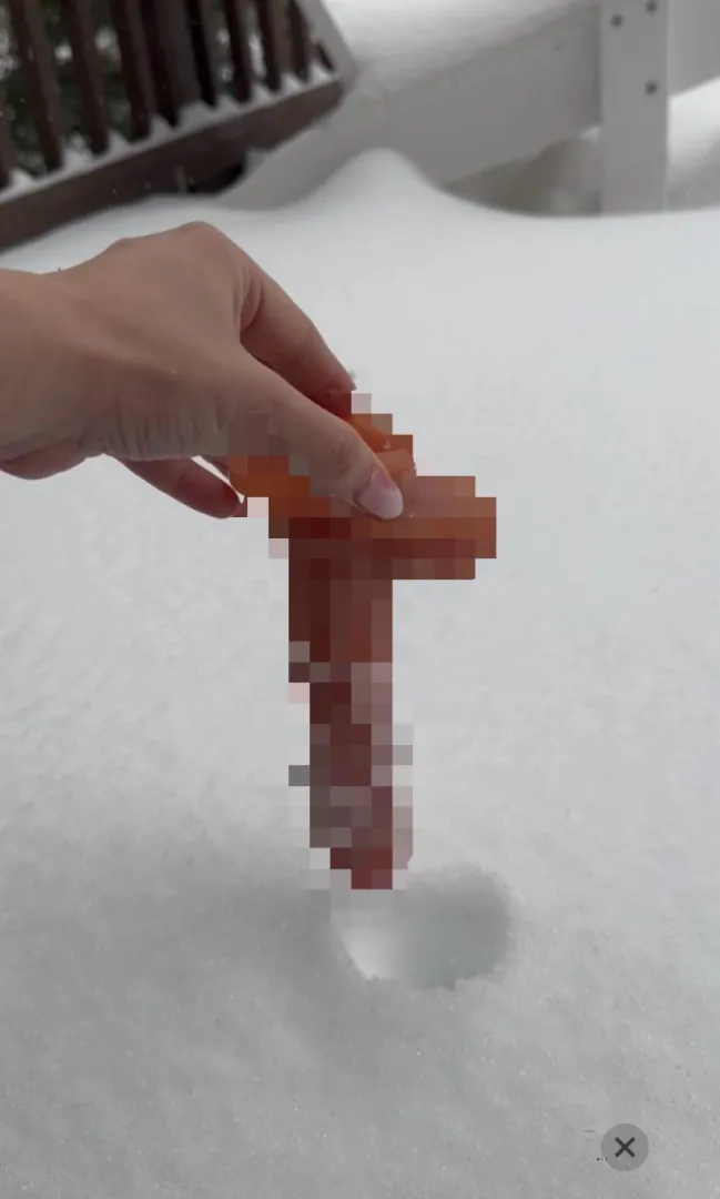 SPH but comparing it to snow totals. ❄️ posted by lux_goddess