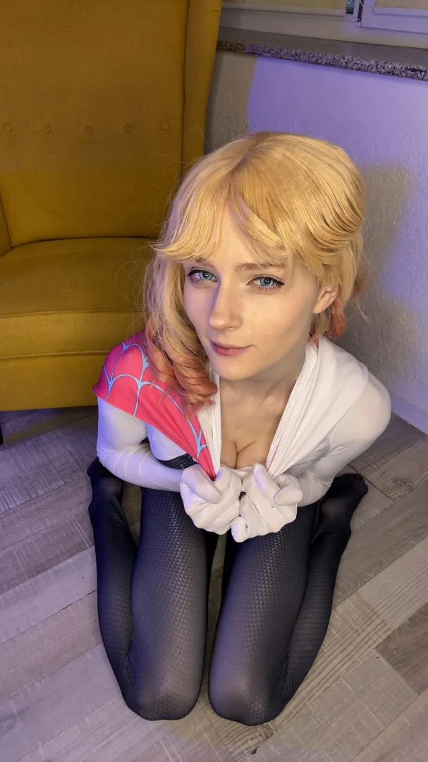 Spider Gwen from Marvel Comics by Kumi posted by SoftlingRose