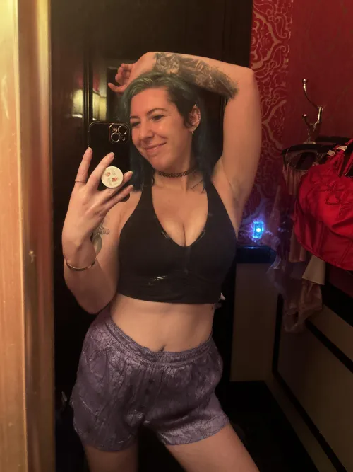 Spooky babe by sirenskiss3