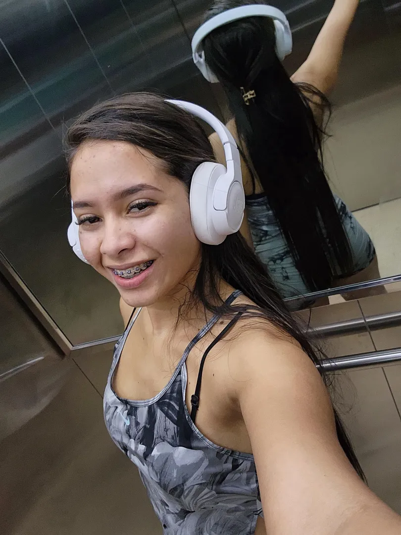 sporty braceface posted by Violet_Porter