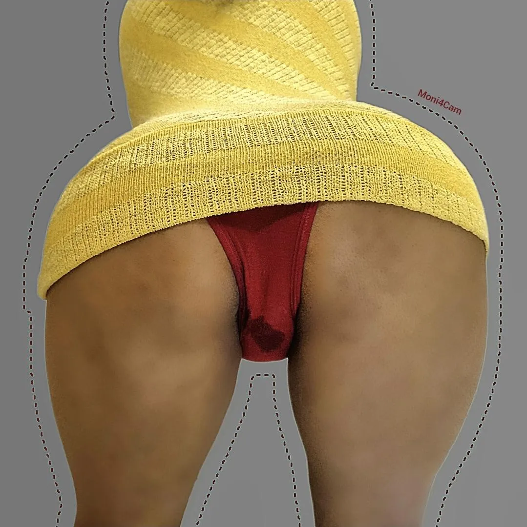 Spreaded ass with a wet patch... a delight waiting to be licked posted by Moni4Cam