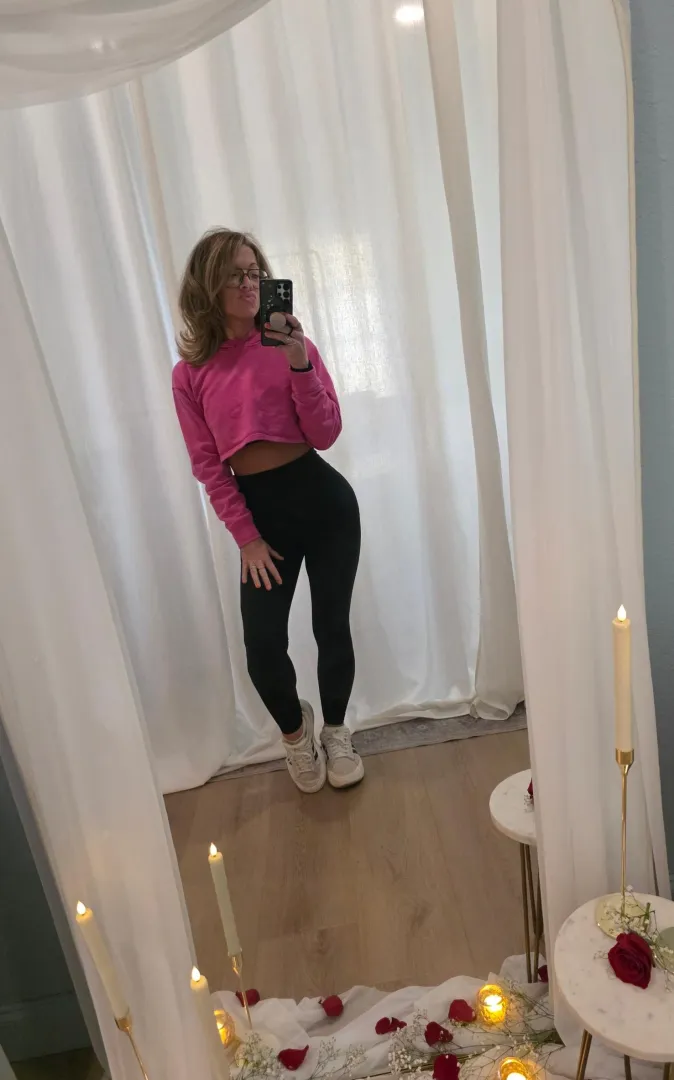 Squats are paying off posted by ReflectiveRen