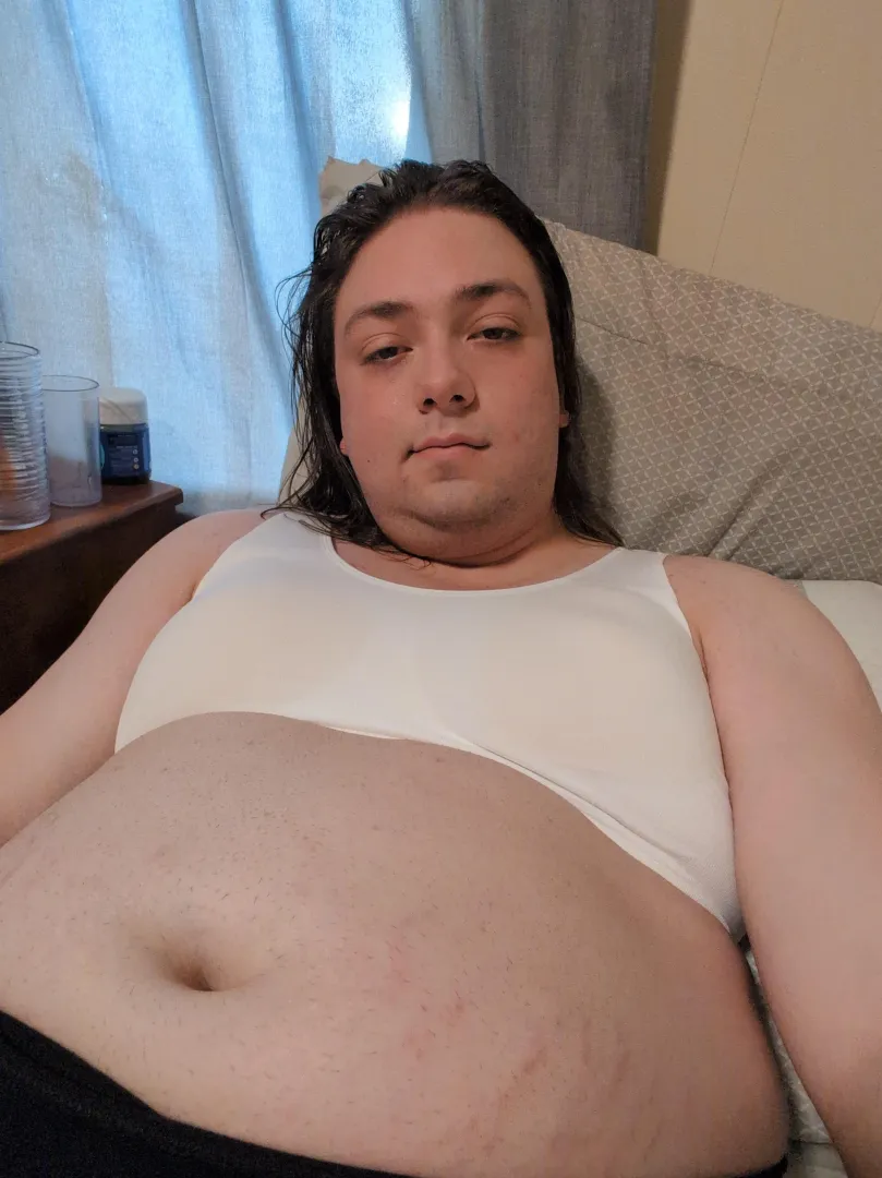 Starting to wear a maternity belt.... posted by Complete_Employer985