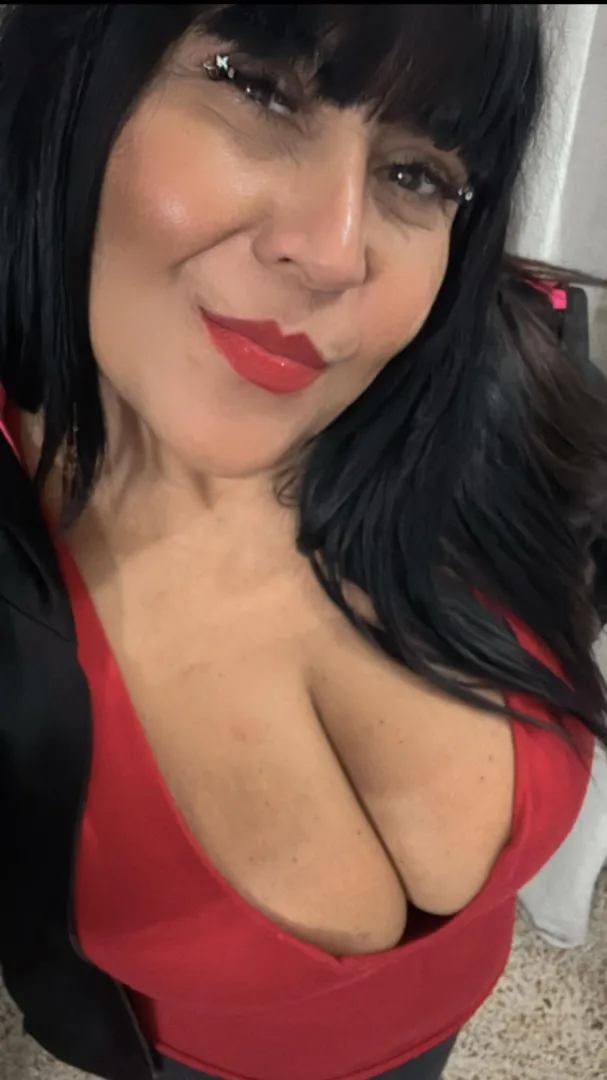 Stay posted by VerisRouge