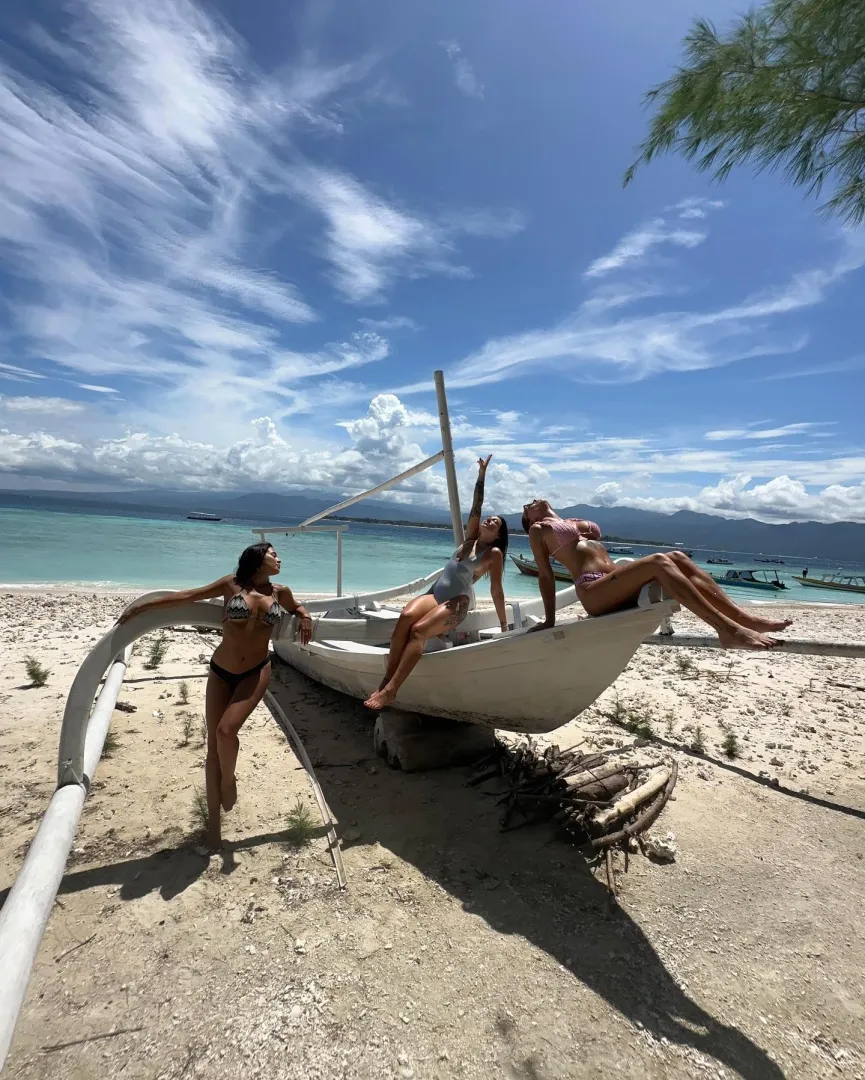 Staying on the seashore is also an option posted by DlngoLex