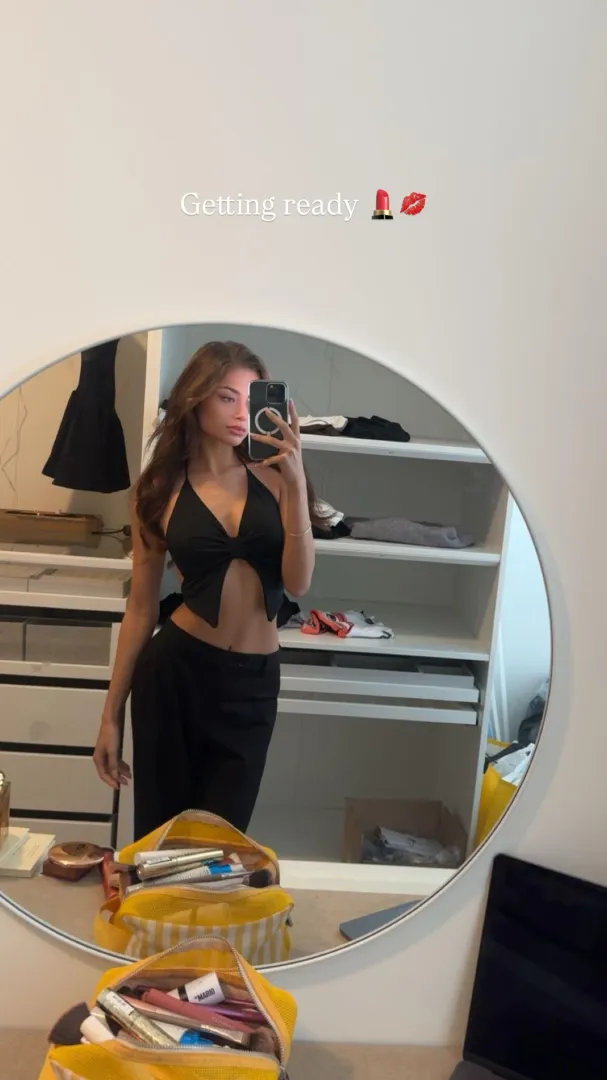 Stefania posted by Comfort_Curve250