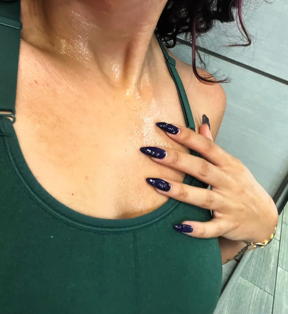 Sticky situations are my specialty  posted by velvetpalmsxo