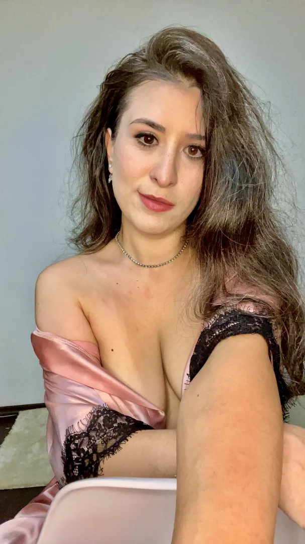 Still a brunette, even tho with a lot of white hair posted by BleuBelleBlue