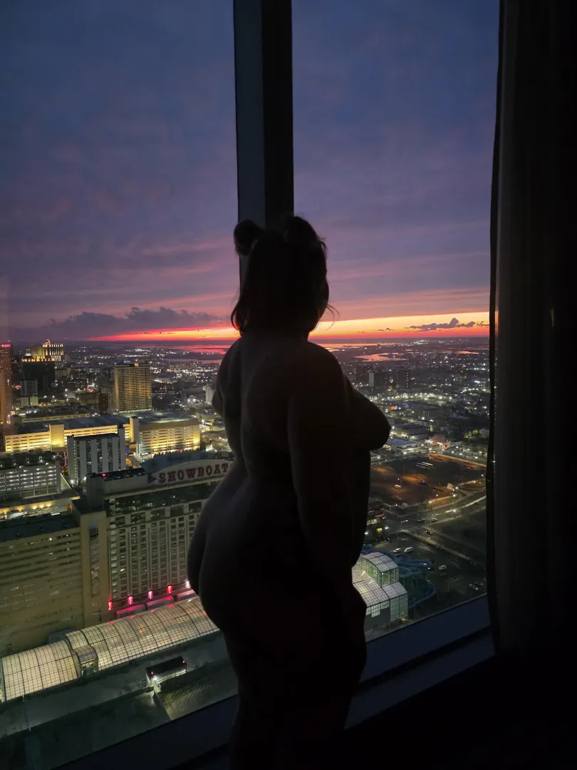 Still Thinking About This Sunset at Ocean posted by SugarAndSpiceSays